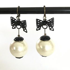 Betsy Johnson Pearl & Bow Dangling Earrings